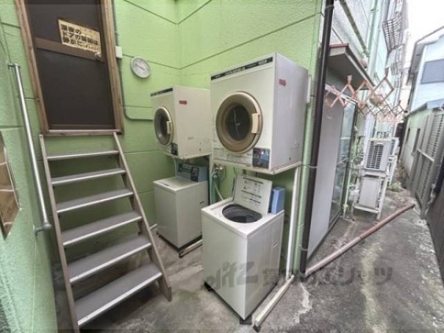 コインランドリー