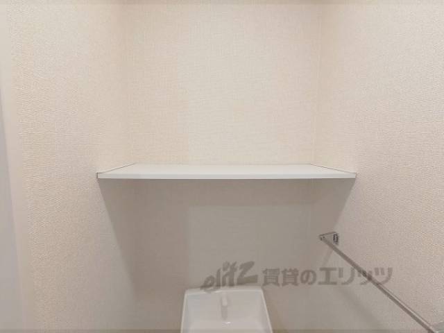 トイレ　上部収納