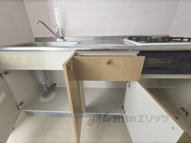 キッチン　下収納