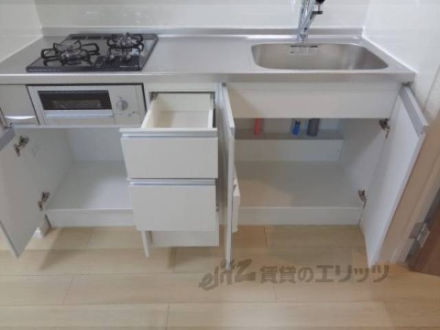 キッチン　収納