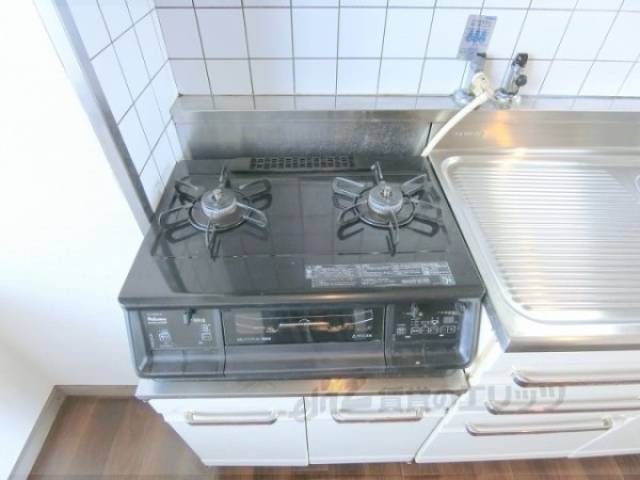 キッチン　ガス２口コンロ