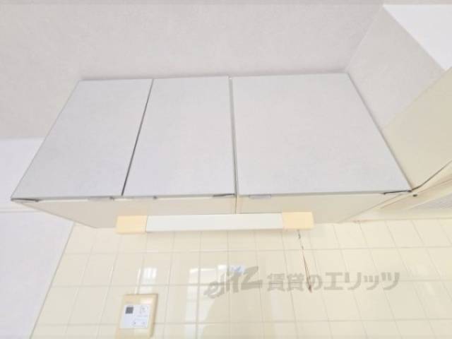 キッチン　収納