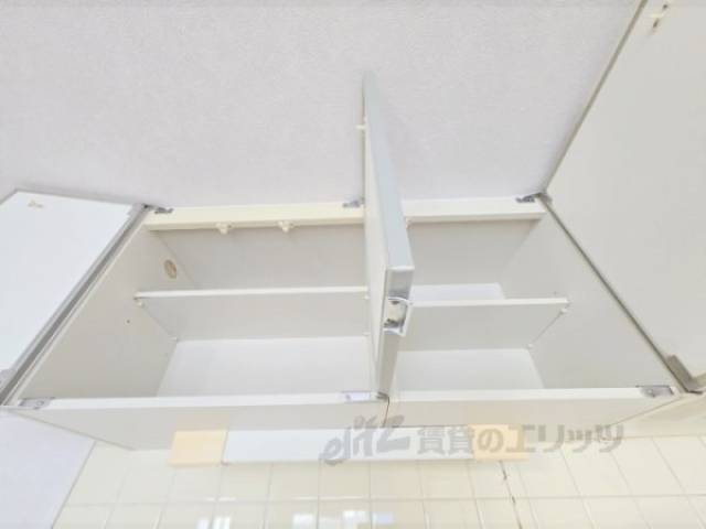 キッチン　収納
