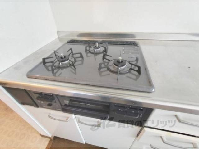 キッチン　コンロ