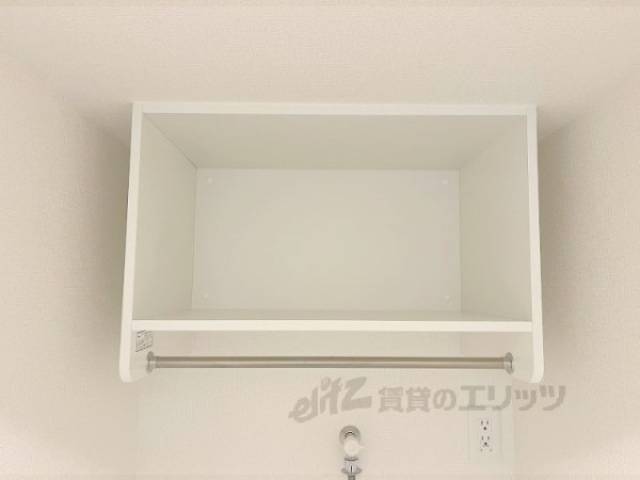 洗濯機置場　上部収納