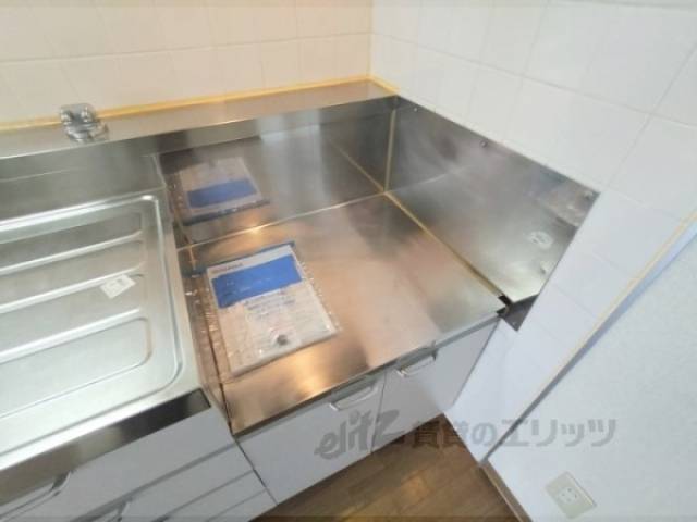 キッチン　コンロ置場