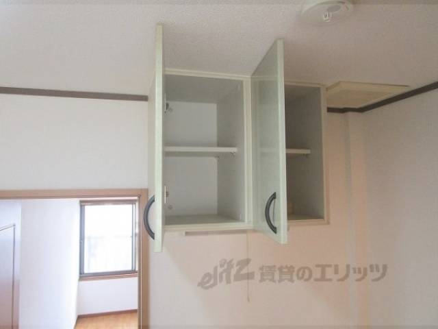 キッチン　収納