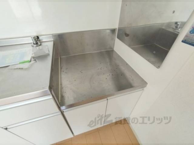 キッチン　コンロ置場