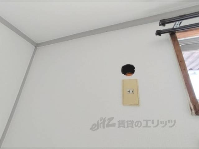 エアコン　設置場所