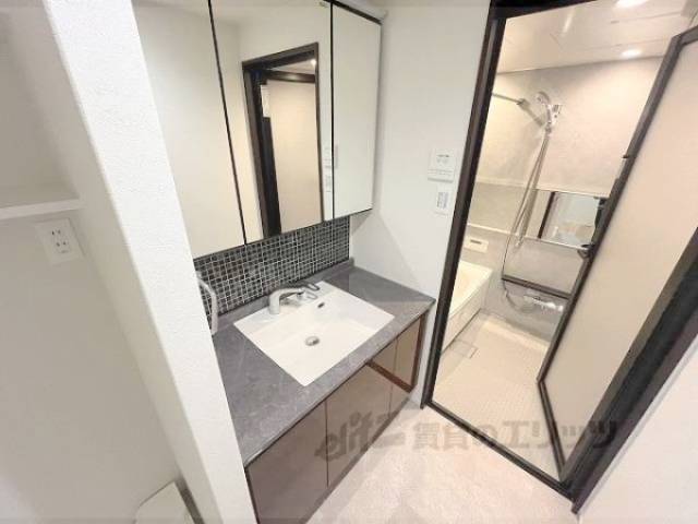 洗面所　独立洗面台