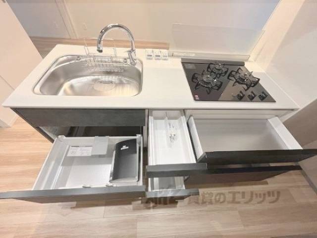 キッチン　下部収納