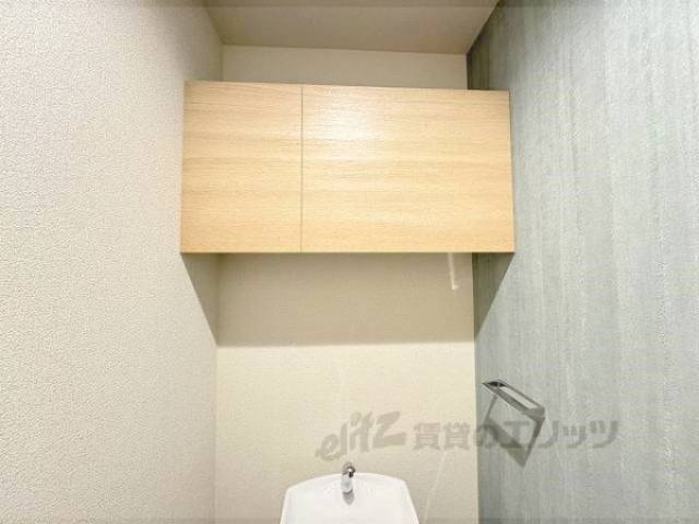 トイレ　上収納