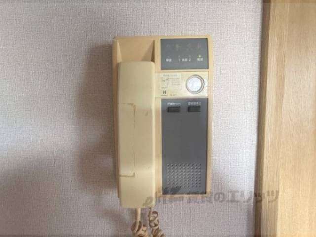 インターホン