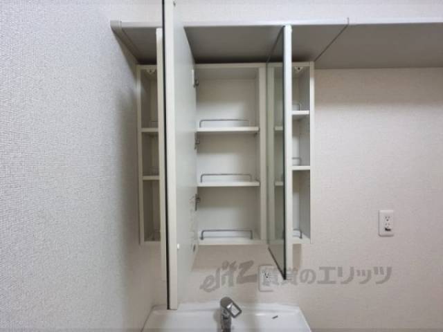 洗面所　収納