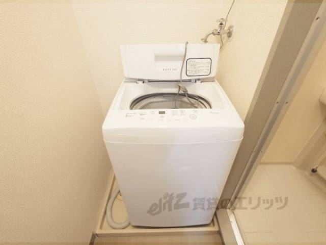 洗濯機置場　洗濯機