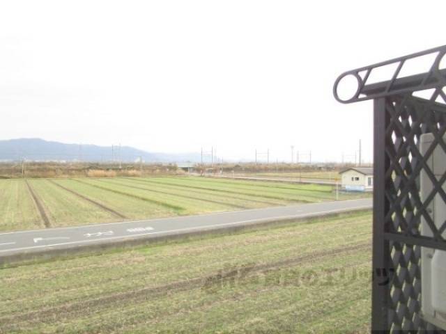 ベランダ　物干しのみ