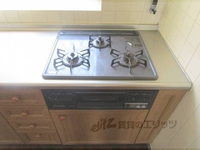 キッチン　コンロ