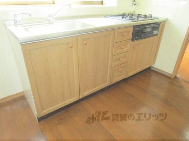 キッチン　収納