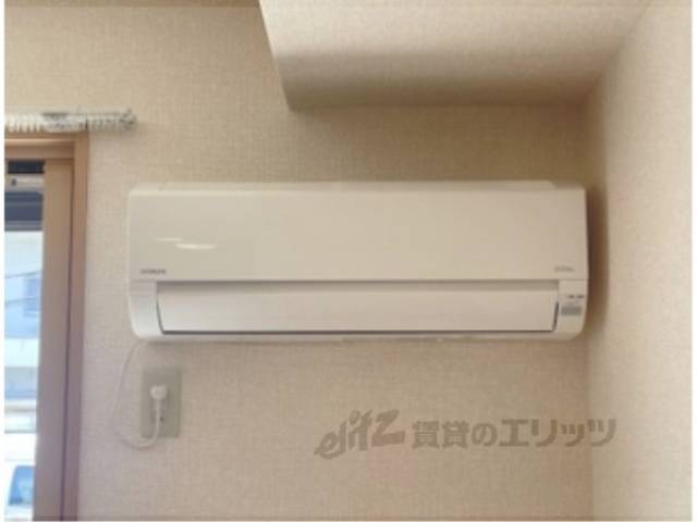 エアコン　リビングに設置