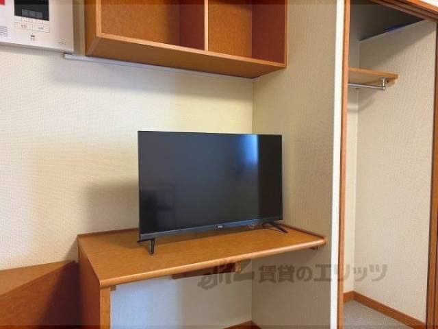 付属テレビ