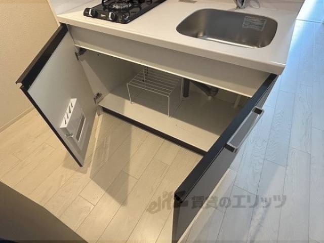 収納　キッチン下