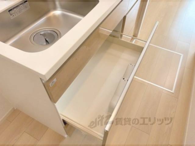 キッチン　収納