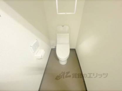 トイレ　左側