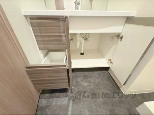 洗面所　収納