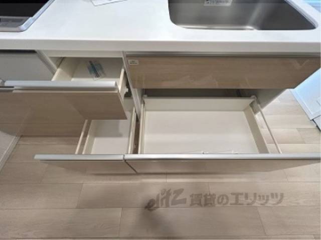 キッチン　下部収納