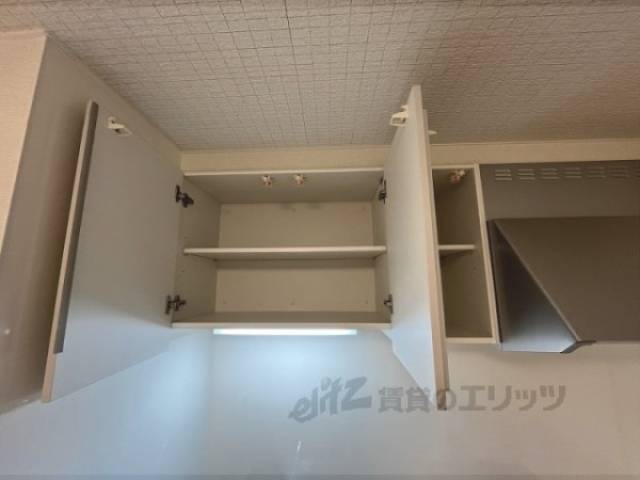 キッチン　収納