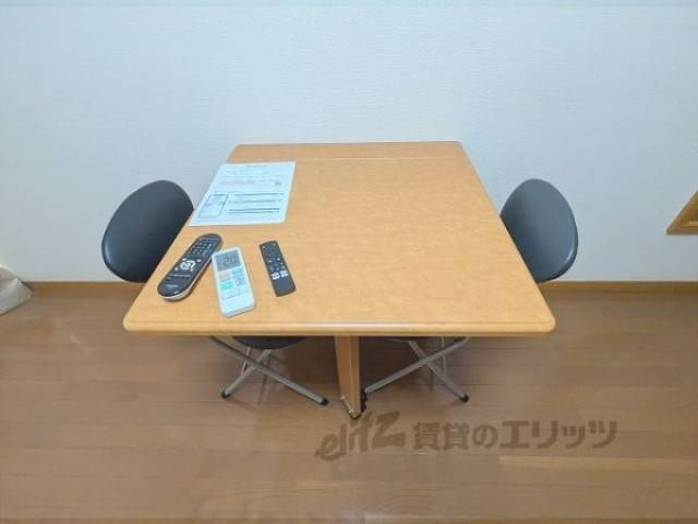 テーブル・イス