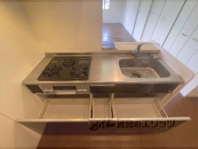 キッチン　収納