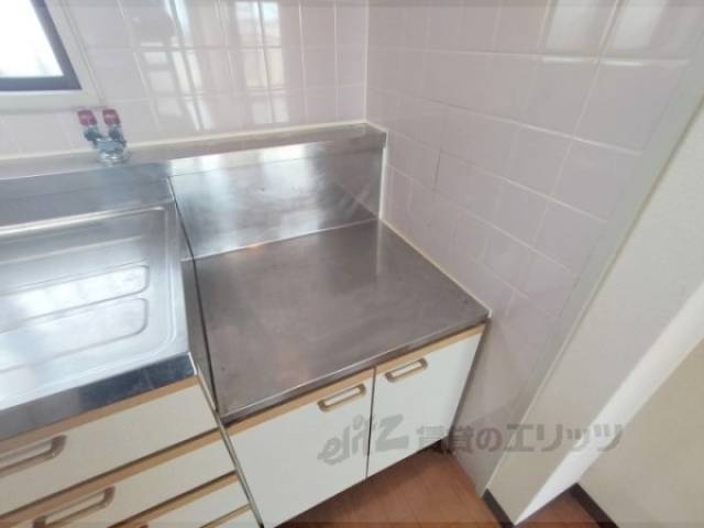 キッチン　コンロ置場