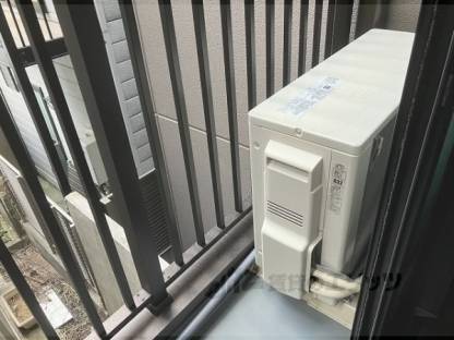 ベランダ　室外機