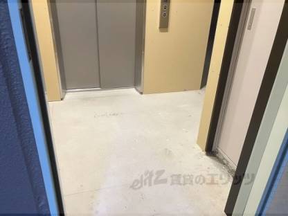 エレベーター　緊急時除いて2階には停まりません