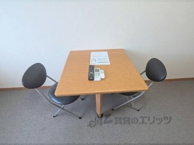 テーブル・イス