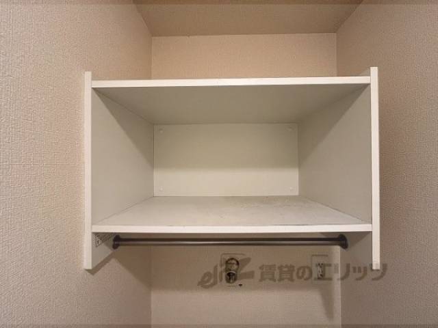 洗濯機置場　収納