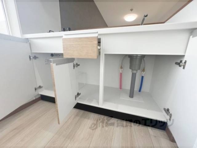 キッチン　収納下部