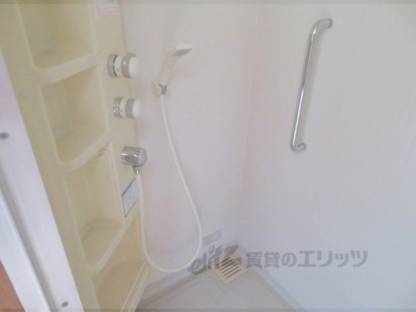 離れ　シャワー室