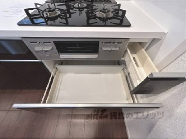 キッチン　下部収納