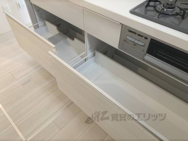 キッチン　下収納