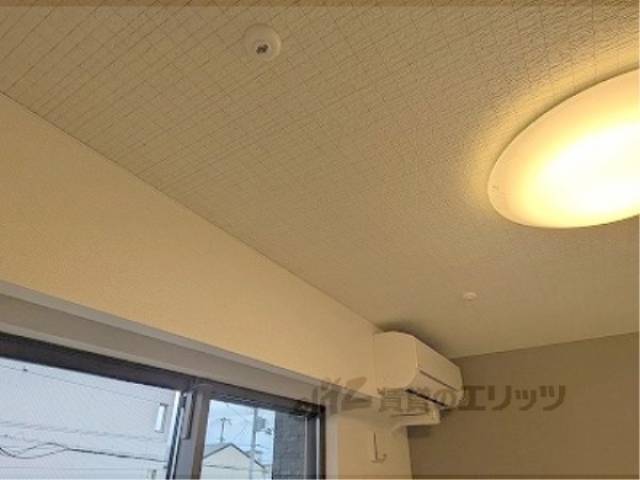 洋室　火災報知器