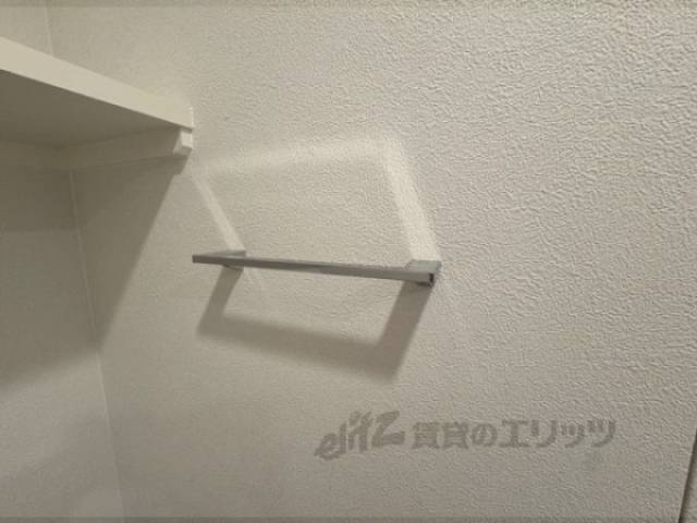 トイレ　タオル掛け