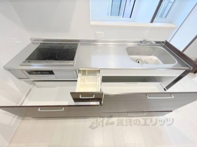 キッチン　下部収納