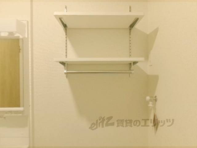 洗濯機置場　収納