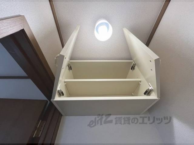 トイレ　収納