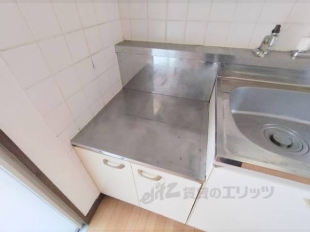 キッチン　コンロ置場