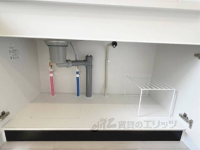 浴室乾燥機　収納下部