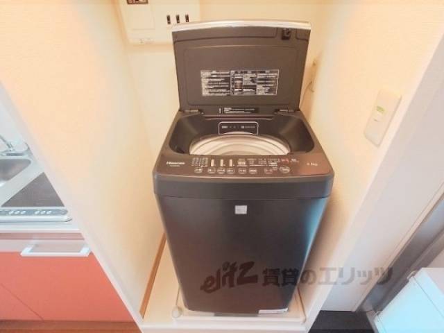 洗濯機置場　洗濯機