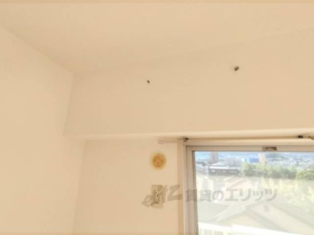 エアコン　設置場所